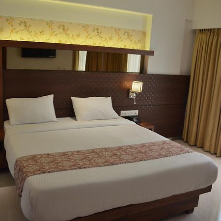 Srikrishna Paradise Hotel Thane Navi Mumbai Экстерьер фото