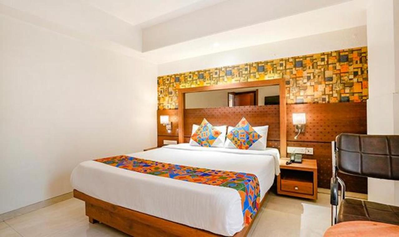 Srikrishna Paradise Hotel Thane Navi Mumbai Экстерьер фото