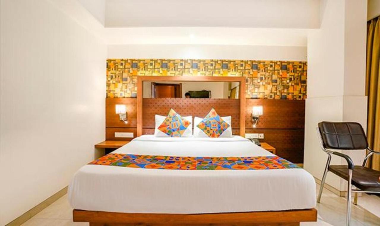 Srikrishna Paradise Hotel Thane Navi Mumbai Экстерьер фото