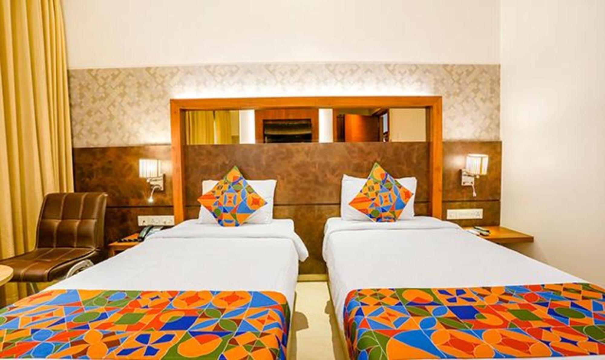 Srikrishna Paradise Hotel Thane Navi Mumbai Экстерьер фото