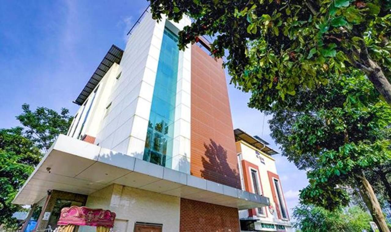 Srikrishna Paradise Hotel Thane Navi Mumbai Экстерьер фото