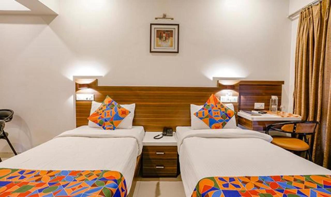 Srikrishna Paradise Hotel Thane Navi Mumbai Экстерьер фото